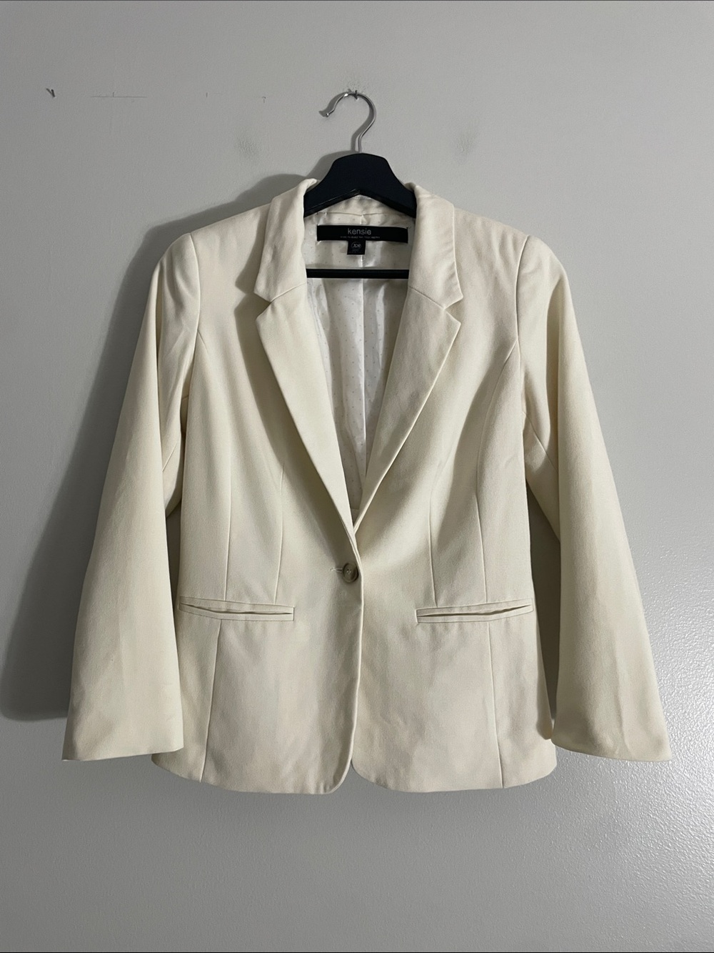Kensie Ivory Single-Button Tailored Blazer